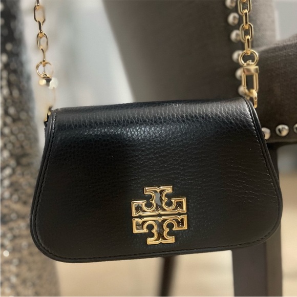 Tory Burch Black Crossbody Bag with Gold Chain - Picture 2 of 10